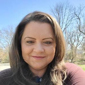 Meet your Posher, Tia